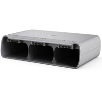 DJI Mini 2 – dvosmjerno punjenje, 31 min leta, 4K 30 fps kamera, 2,4 GHz kontroler.